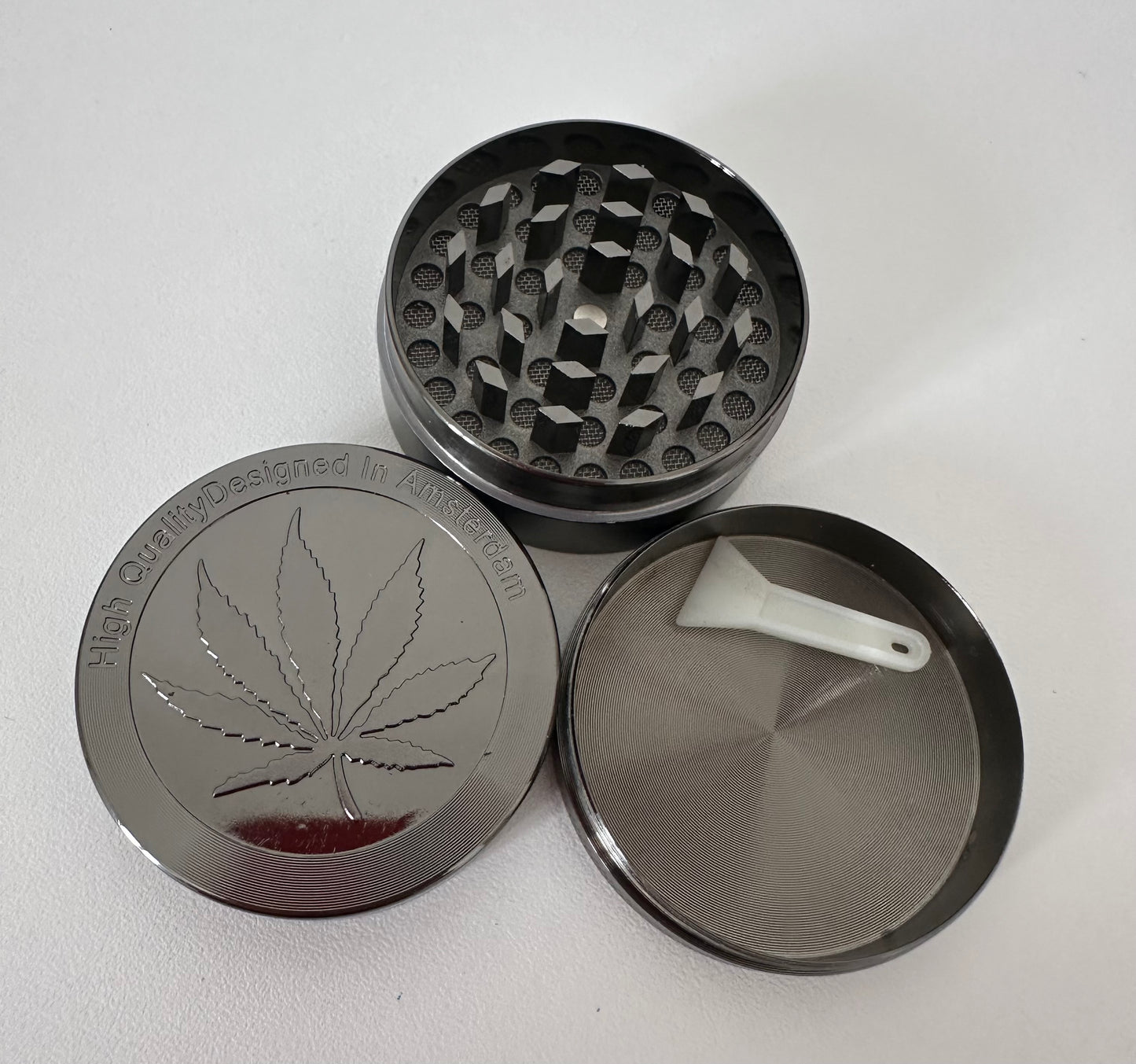 Grinder Premium diseñado en Amsterdam